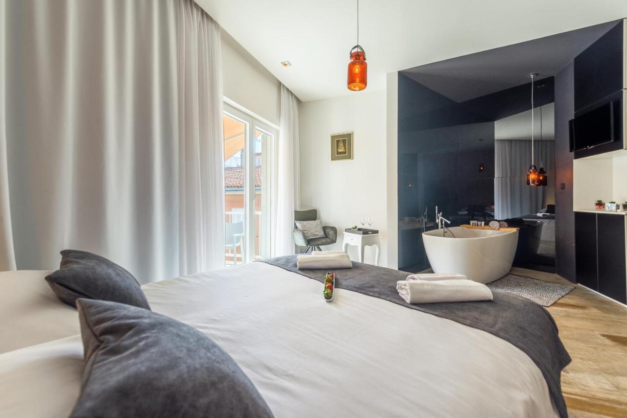 Central Rooms In Old Town By Belmont Realty Zadar Exterior photo