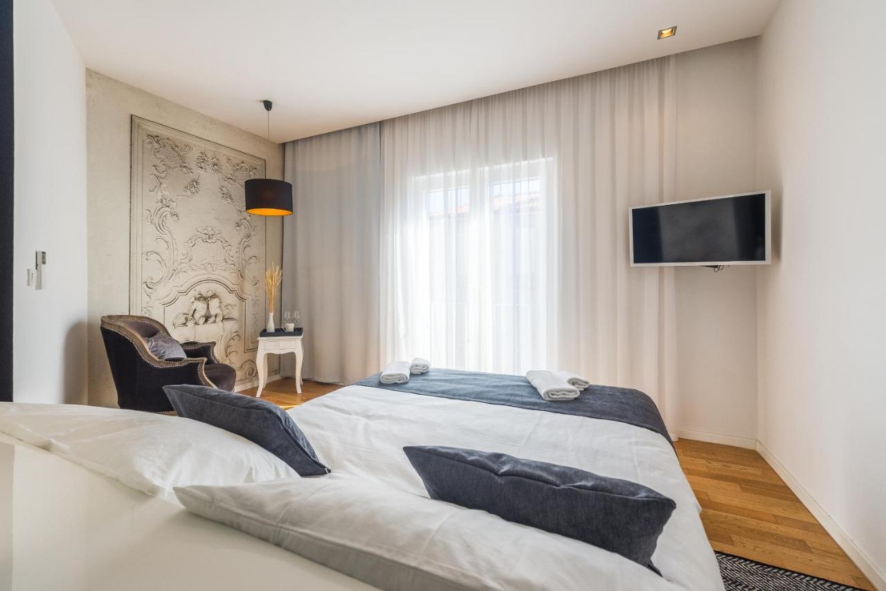 Central Rooms In Old Town By Belmont Realty Zadar Exterior photo